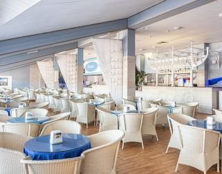 Отель "Alean Family Doville" / "Алеан Фэмили Довиль"