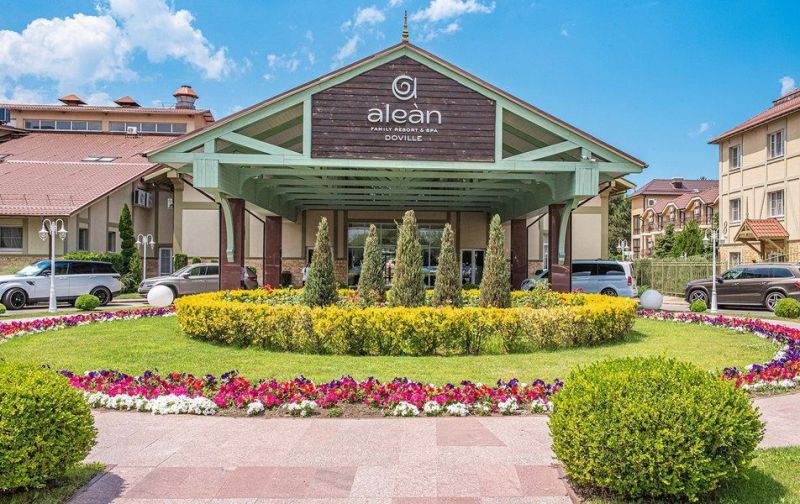 Отель "Alean Family Doville" / "Алеан Фэмили Довиль"