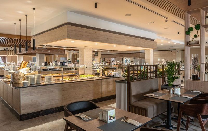 Отель "Alean Family Doville" / "Алеан Фэмили Довиль"